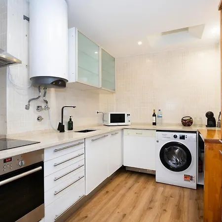Charming Quiet In Bairro Alto شقة *