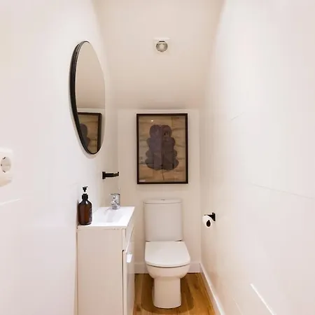 Charming Quiet In Bairro Alto شقة Lisboa
